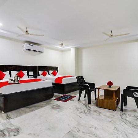 Khammam Oyo Dharani Grand酒店 外观 照片
